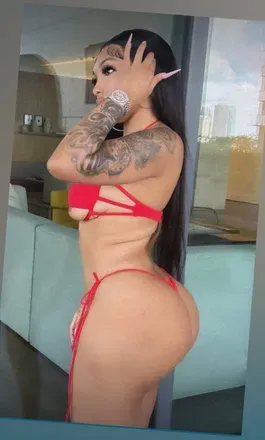 OnlyFans cuenta issahbadbitch avatar 1