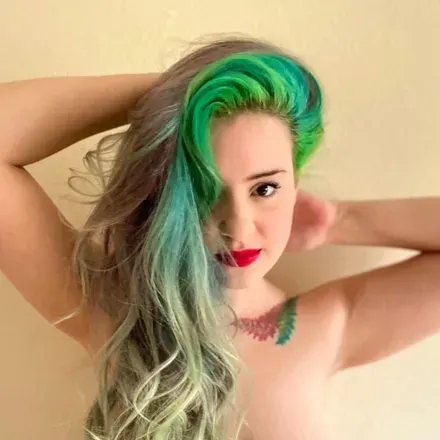 OnlyFans cuenta elle_vidai avatar 1