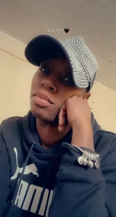 OnlyFans account  issausthing header 2