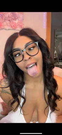 OnlyFans cuenta your_personal_bff avatar 1