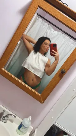 OnlyFans cuenta queen_anniee98 avatar 1