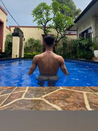 OnlyFans cuenta barefootafter94 header 2