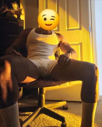 OnlyFans cuenta mrfeet header 2