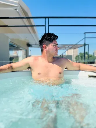 OnlyFans account  thebartender avatar 1