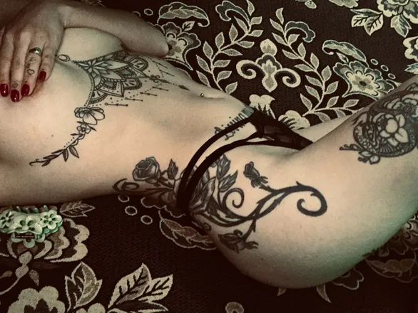 OnlyFans cuenta yourlove4ever header 2