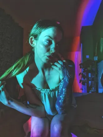 OnlyFans cuenta b0rn_unhinged avatar 1
