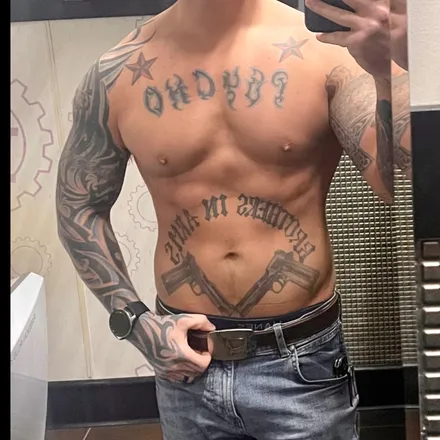 OnlyFans cuenta ccarmicheal header 2