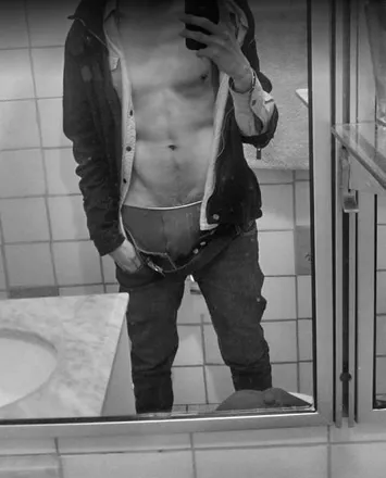 OnlyFans account  arshot avatar 1