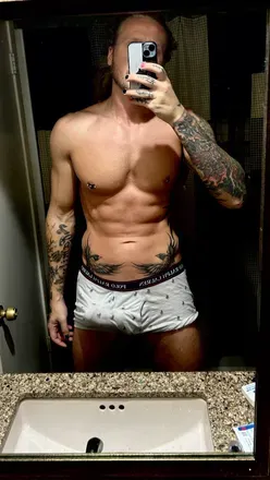 OnlyFans cuenta talltattedviking avatar 1