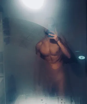 OnlyFans cuenta wakemeupnowxxx header 2