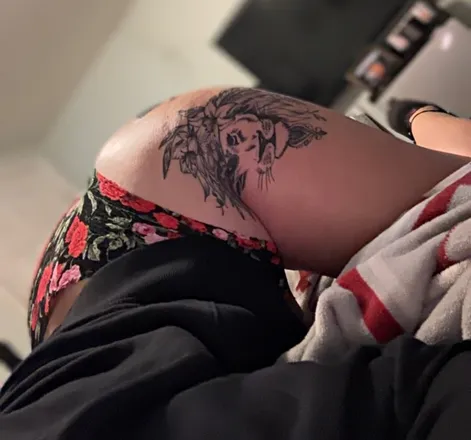 OnlyFans account  angel2521 header 2