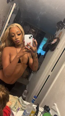 OnlyFans cuenta luckyyseven avatar 1