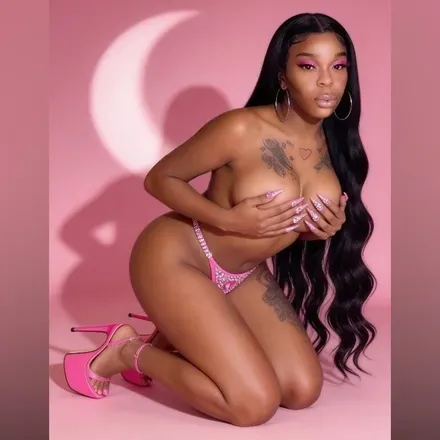 OnlyFans of baggirlyazz