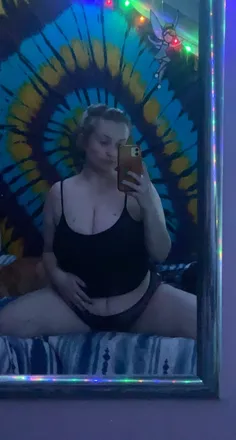 OnlyFans cuenta blooberrybitch header 2