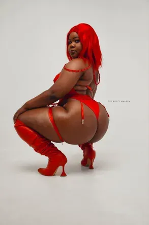OnlyFans cuenta buttymel header 2