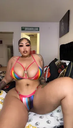 OnlyFans of bigbankbonny