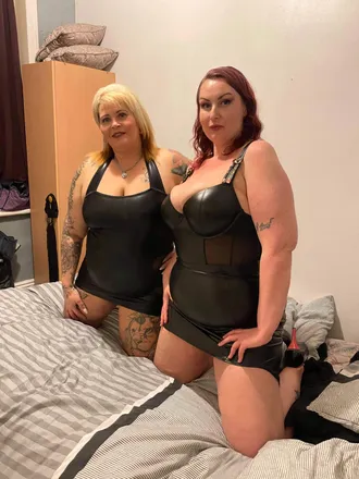 OnlyFans account  theparadiseangels header 2