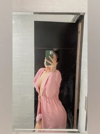 OnlyFans account  melaniecruzzz header 2