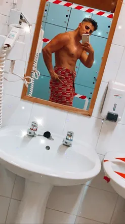 OnlyFans cuenta h0rnykiid header 2