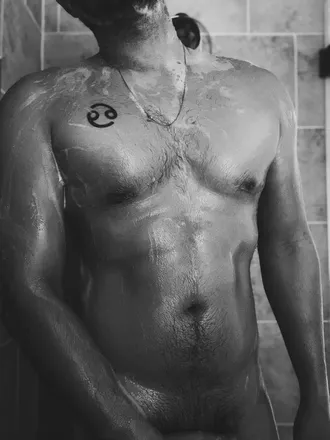 OnlyFans account  ivanhurter header 2