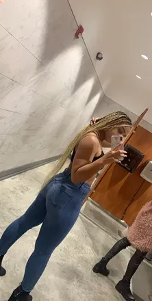 OnlyFans cuenta youlovetay25 avatar 1