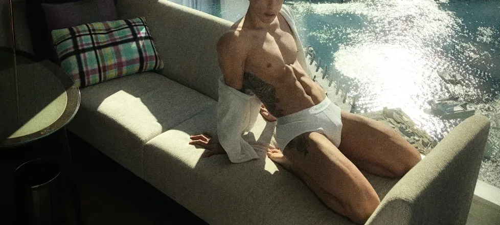OnlyFans cuenta yourboyjohnny header 2