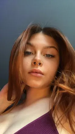 OnlyFans cuenta rosie18may_xx avatar 1
