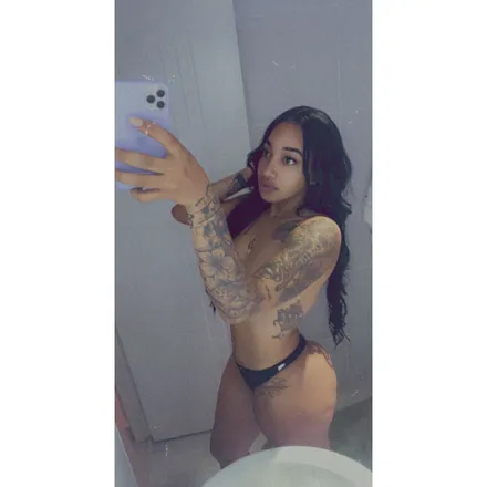 OnlyFans cuenta charismel09 header 2