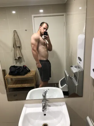 OnlyFans account  ia.updates header 2