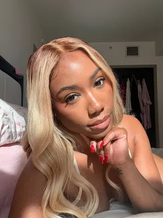 OnlyFans of damnchanell