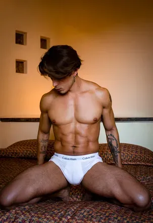 OnlyFans cuenta moreno_alejandro_o header 2