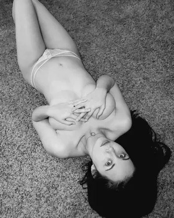 OnlyFans cuenta simplysweet821404 avatar 1
