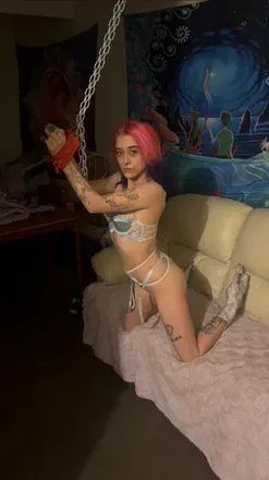 OnlyFans of lilbrattt