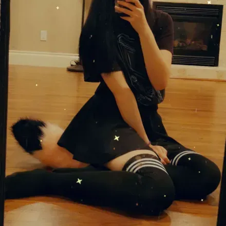 OnlyFans account  tinyy.qt avatar 1