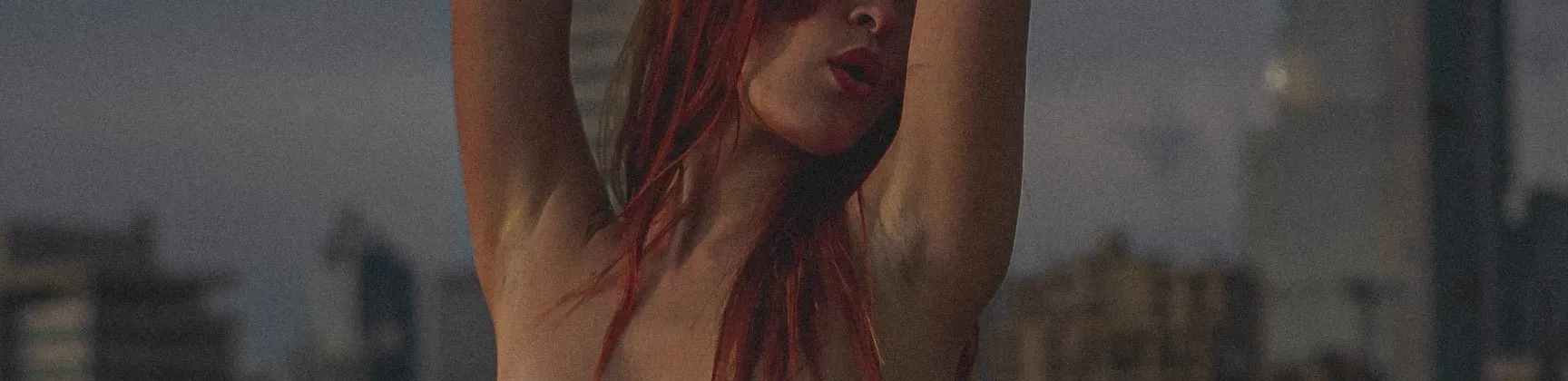 OnlyFans account  pau_diaz header 2
