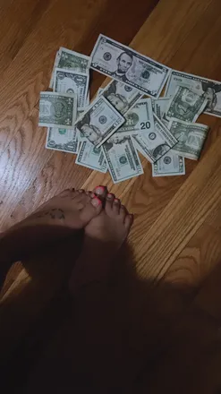 OnlyFans cuenta hollytoes4u header 2
