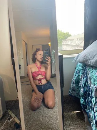 OnlyFans cuenta laurenlust33 header 2