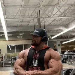 OnlyFans cuenta maturedmuscle avatar 1