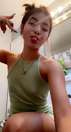 OnlyFans cuenta laurrenloveee avatar 1