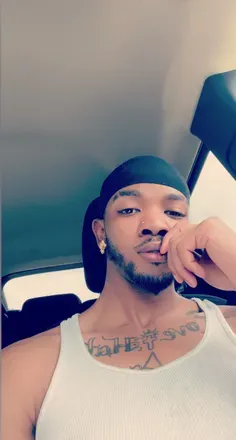 OnlyFans account  savageprince avatar 1