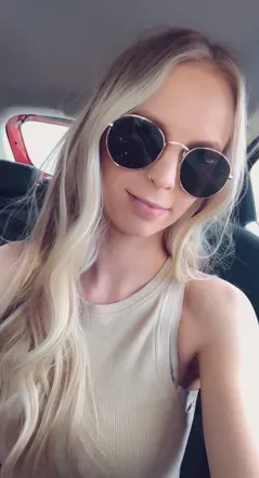 OnlyFans account  lesbianblondie avatar 1