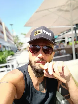 OnlyFans account  tommyacanagliaofficial avatar 1