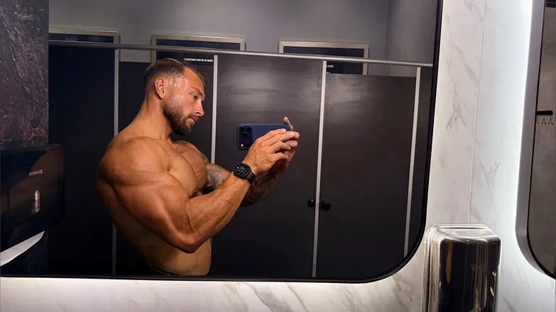 OnlyFans cuenta iamjustxav header 2