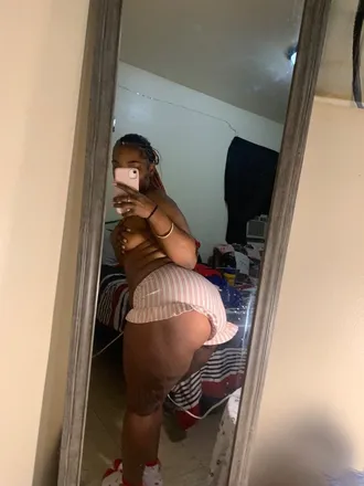 OnlyFans cuenta freakkedoutt header 2