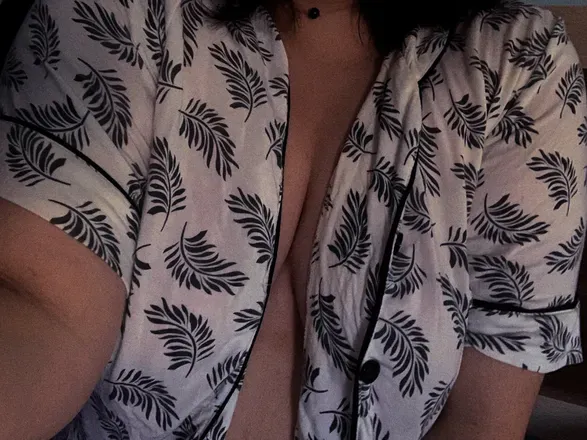 OnlyFans account  abstractness header 2