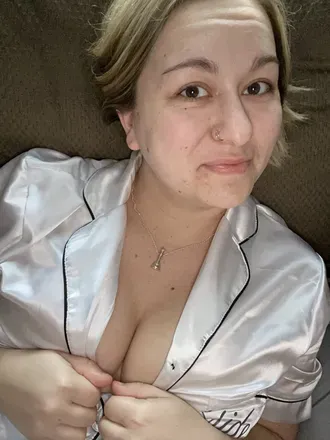 OnlyFans account  reeses_pie avatar 1