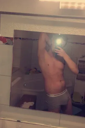 OnlyFans cuenta kingkalle03 header 2