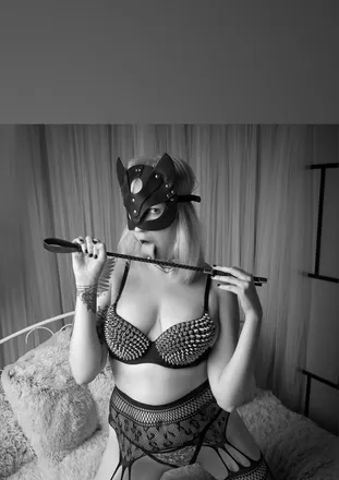 OnlyFans cuenta nikkilf header 2