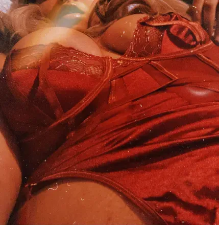 OnlyFans cuenta u303463026 header 2