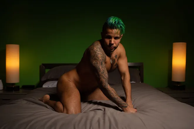 OnlyFans cuenta neonloganx header 2